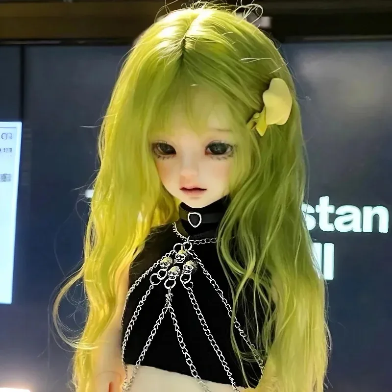 شعر مستعار BJD مناسب لأحجام 1/31/4 شعر عالي الحرارة فواكه خضراء مموجة شعر طويل مجعد للنساء ذيل حصان مزدوج شخصي