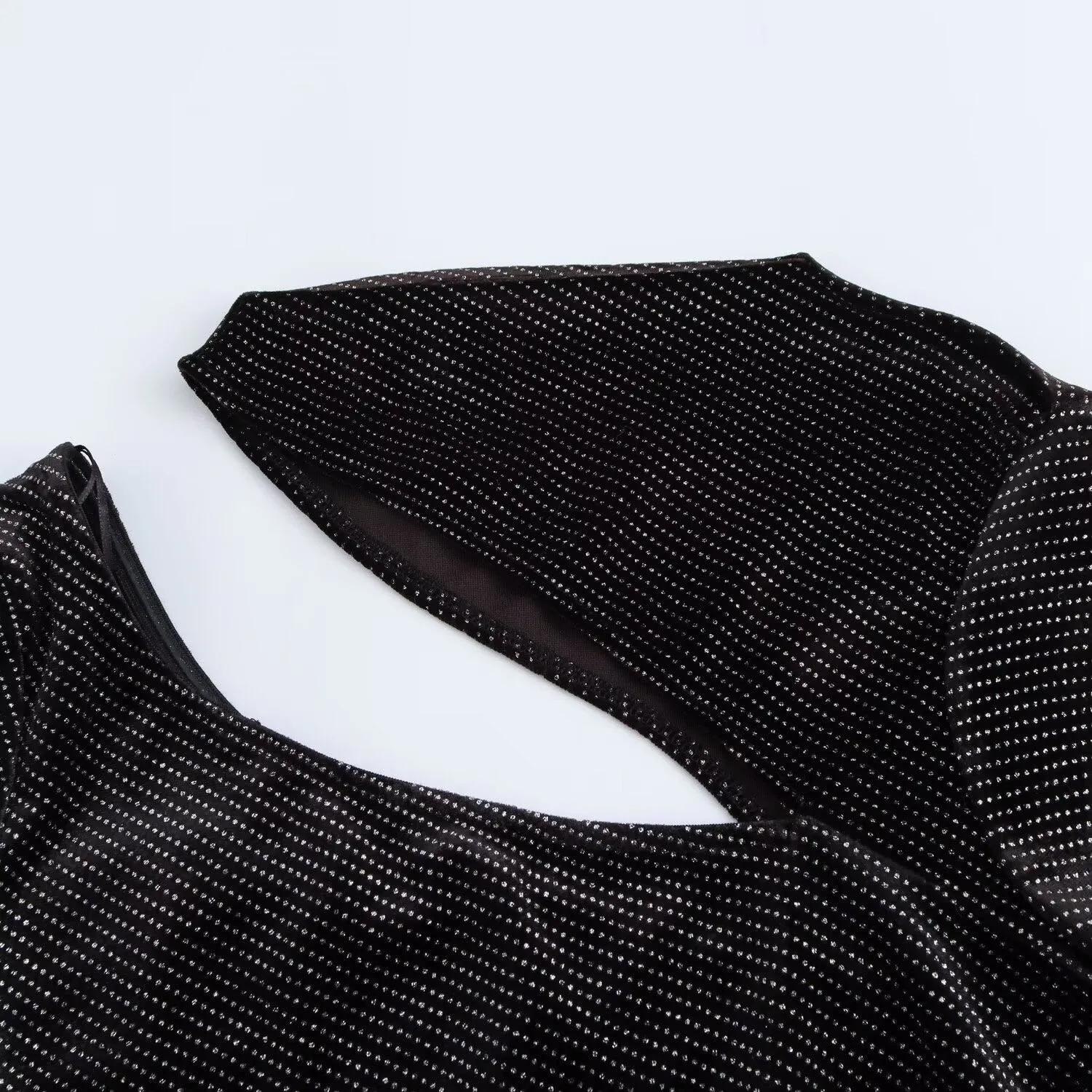 여성 슬림핏 긴팔 벨벳 점프수트, 유광 디자인, 유럽 및 미국 2025 가을 신상