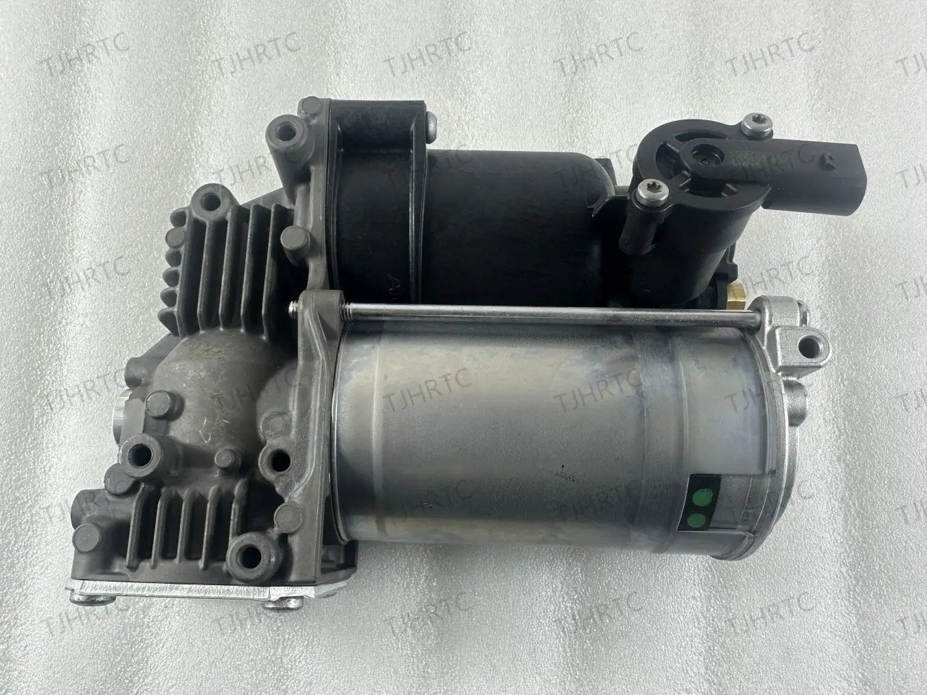 Land Rover Compressor - Suspension Height Adjustment for Range Rover Administration 2013-2017/Sport 2014-2017 LR088859