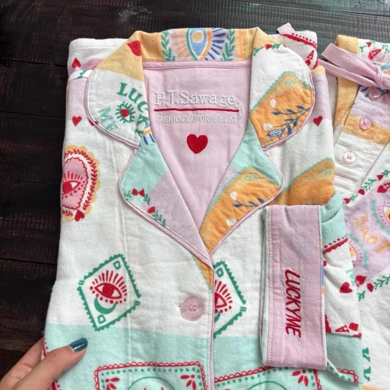 

Милая одежда для сна с героями мультфильмов, топ с длинными рукавами, брюки, мягкий хлопковый пижамный костюм, 2 шт., домашняя одежда с вышивкой и буквами, женская осенняя одежда для дома