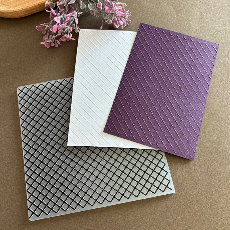 Geprägter Kunststoffordner, Diamantgitter-Hintergrunddesign, verwendet für DIY-Papiersteckbuch, Kartenherstellung, Festival-Dekorationskarte