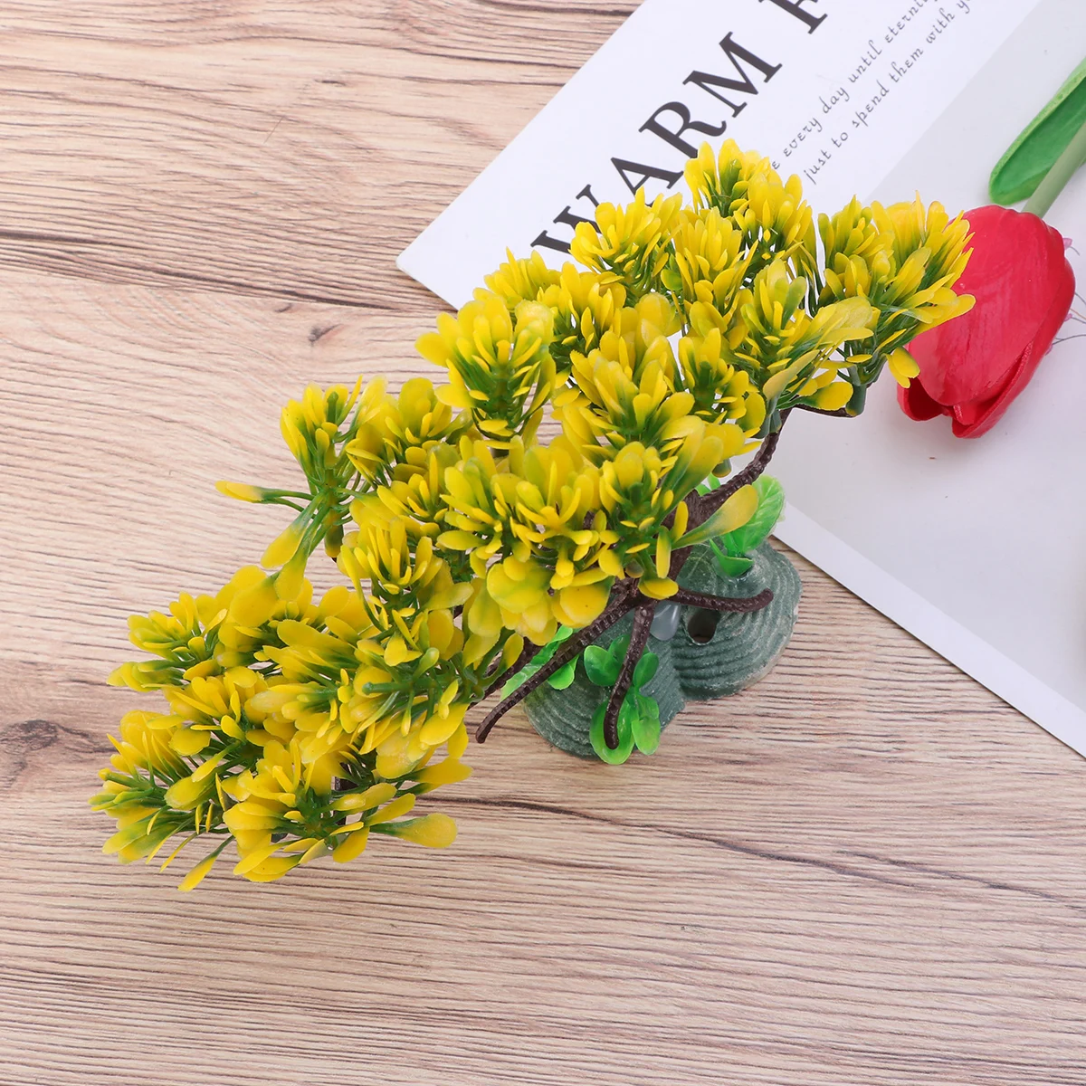 

Artificial Eucalyptus Plants for Fish Tanks Aquarium Decorative Plastic Home nament Lifelike Non Toxic Easy Cleaning Suitable