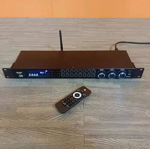 Remote control Bluetooth coaxial USB preamplifier effect reverberator KTV karaoke home karaoke equalizer prevent whistling