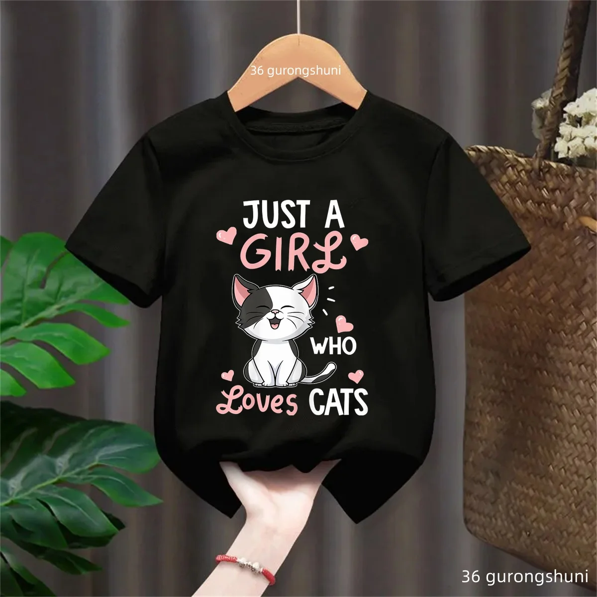 Just A Gril Who Love Cats Tshirt Funny Cat Theme T-Shirts Girls Gift Black Colour Baby Kids Clothes Short Sleeve Tees Top