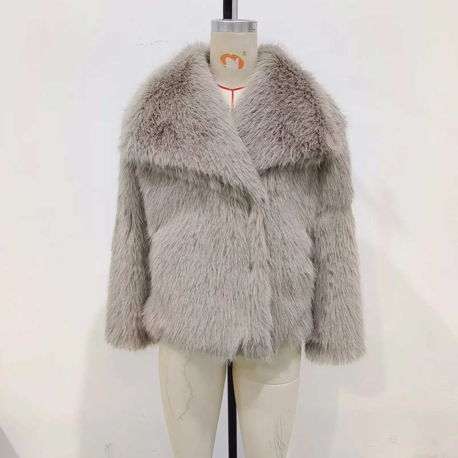 Faux Fur Coat Women 2023 Winter Turndown Collar Thick Warm Fur New Outerwear Female Casual Loose Long Sleeve Coats