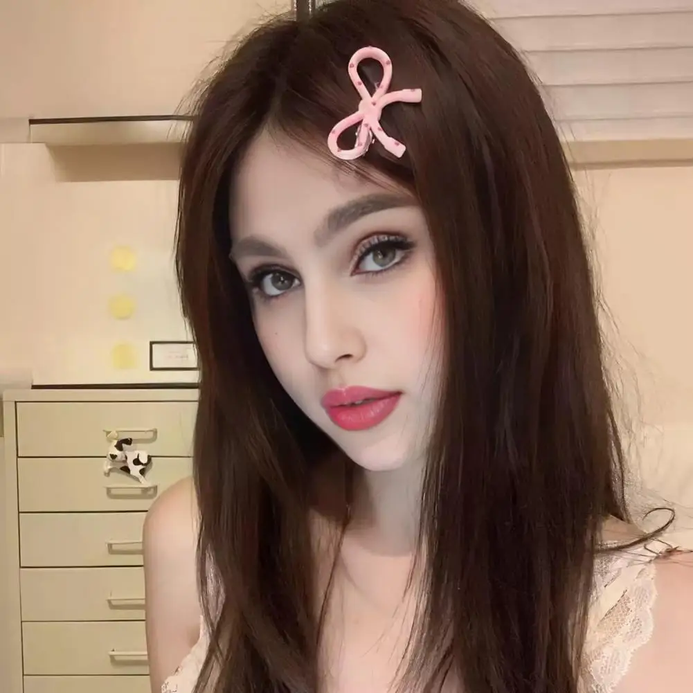 

Матовые заколки для волос из сплава, износостойкие аксессуары для волос, 4 шт., в корейском стиле, для девочек, с точечным дизайном, в форме банта, устойчивые.