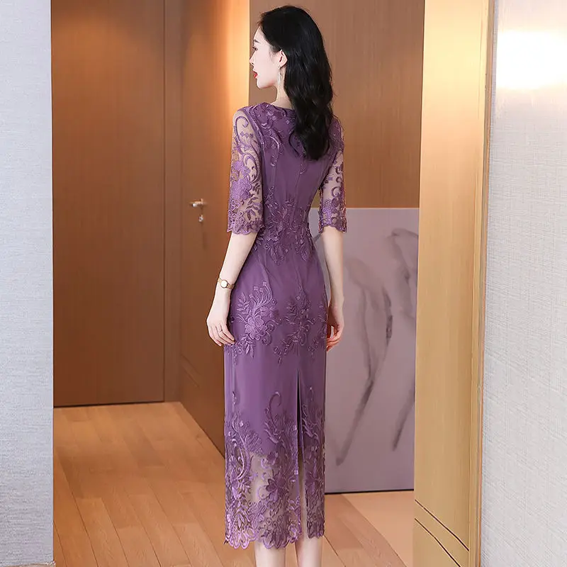 Summer New Lace Embroidery Dress Women's Slim Fit Waist Show Thin Temperament Over Knee Thin Mid length Skirt