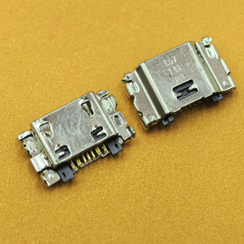 USB Charger Connector Samsung Galaxy A605 - usage example