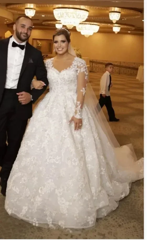 

Customized New Lace Plus Size Bridal Gowns Sweep Train African Long Sleeve Wedding Dresses