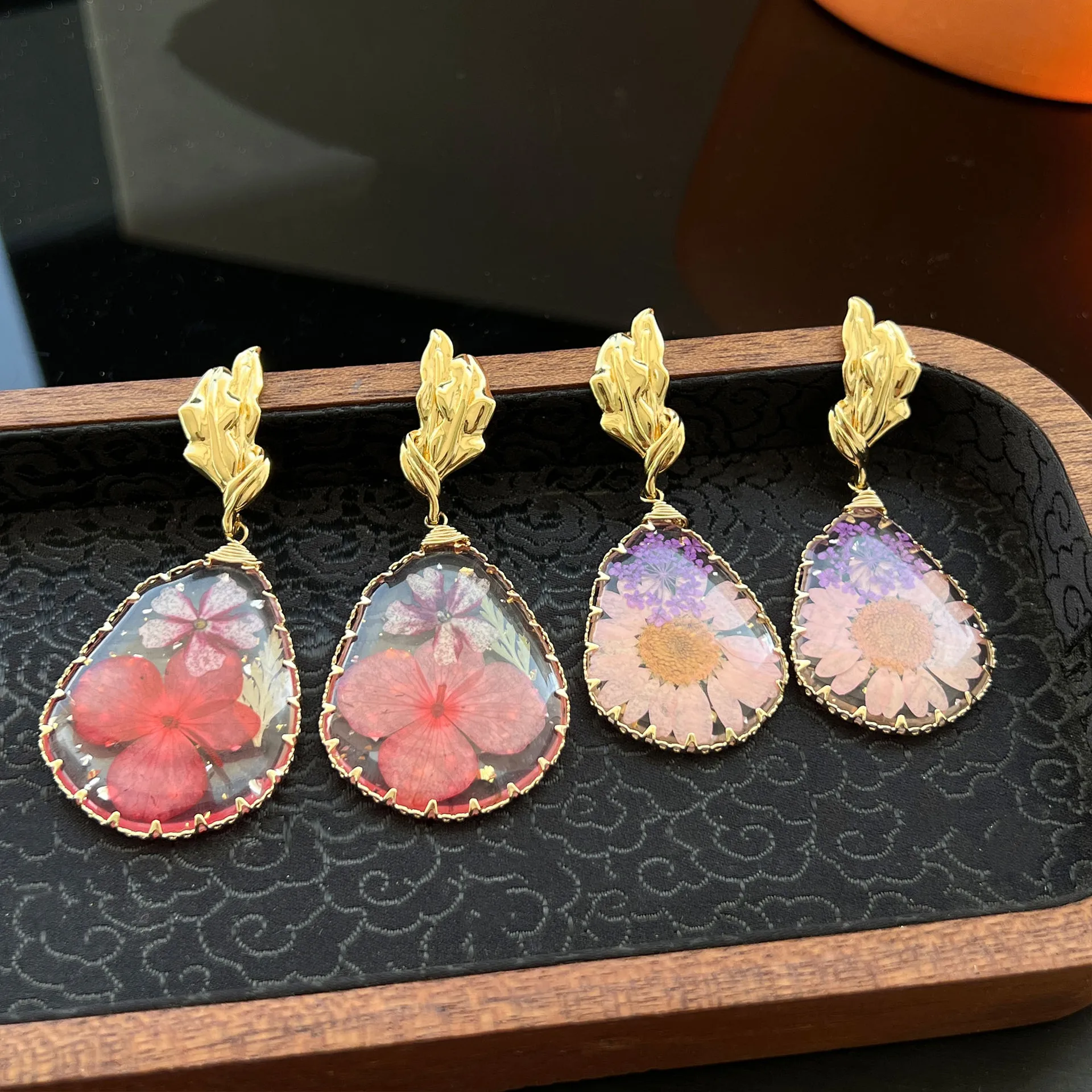 Long Shoulder Duster Teardrop Epoxy Dried Floral Dangle Earrings Countryside Fresh Preserved Flower Elegant Ladies Banquet Ear A