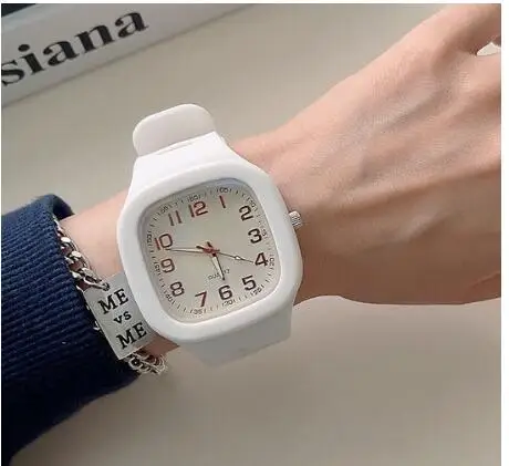 

2023 Foreign trade plastic silicone square digital watch student table leisure table