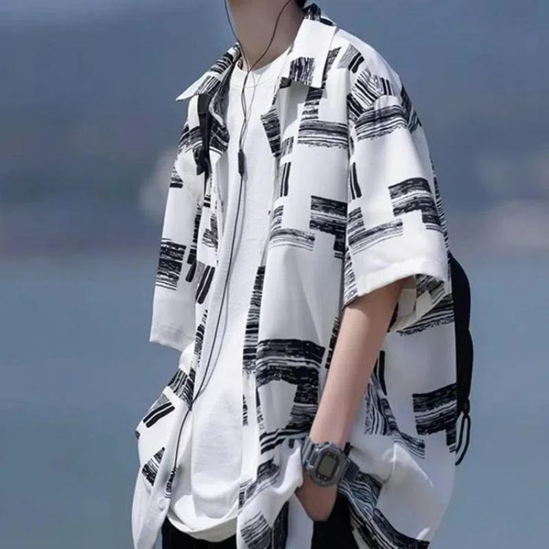 

Мужская летняя винтажная уличная рубашка с лацканами в японском стиле Y2K, молодежная мужская простая повседневная рубашка с коротким рукавом, большие топы в стиле Харадзюку