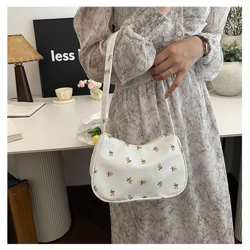 1 Piece Korean Simplicity Shoulder Bag for Student Girl Beige Color Floral Handbag Outdoor Smart Phone Lipstick Storage Bag