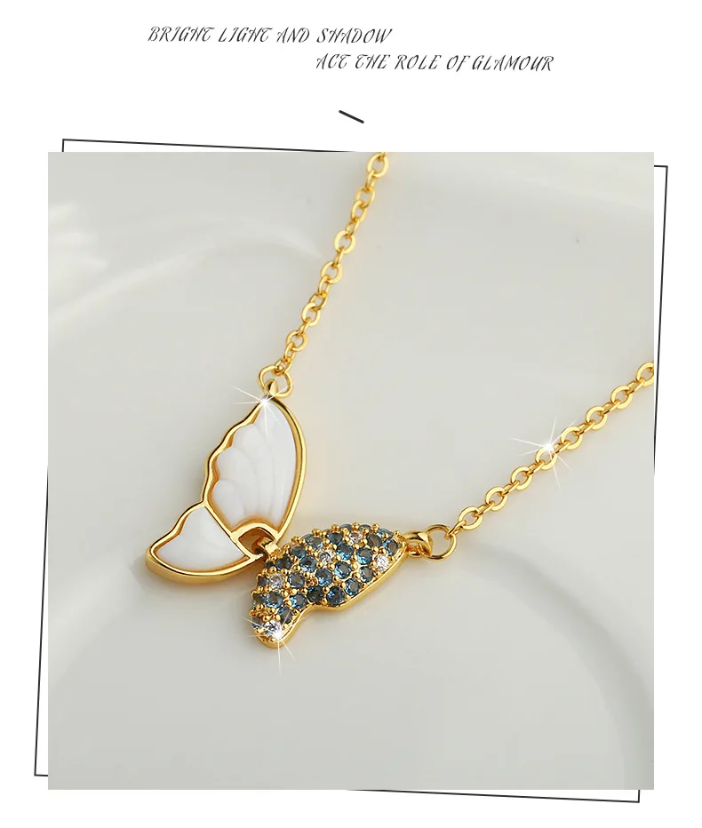

A fan-wing butterfly necklace, specially designed for women's collarbones
