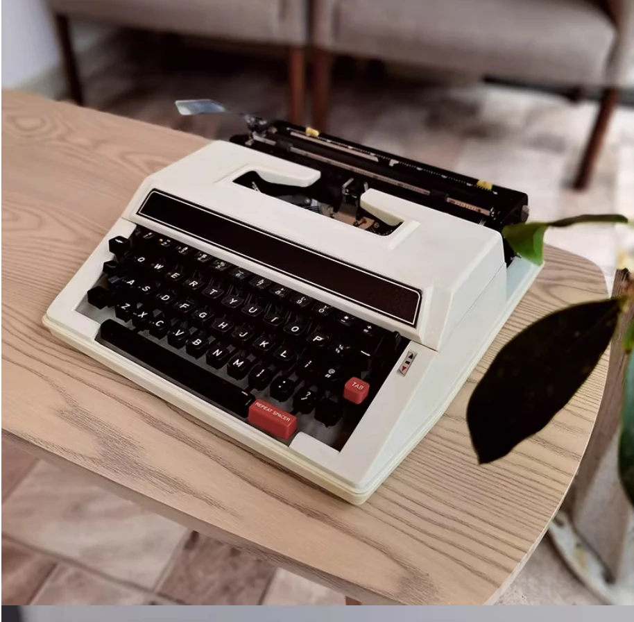 Typewriter White English Mechanical 1980S Normal Use Retro Literary Gifts Medieval Old Things