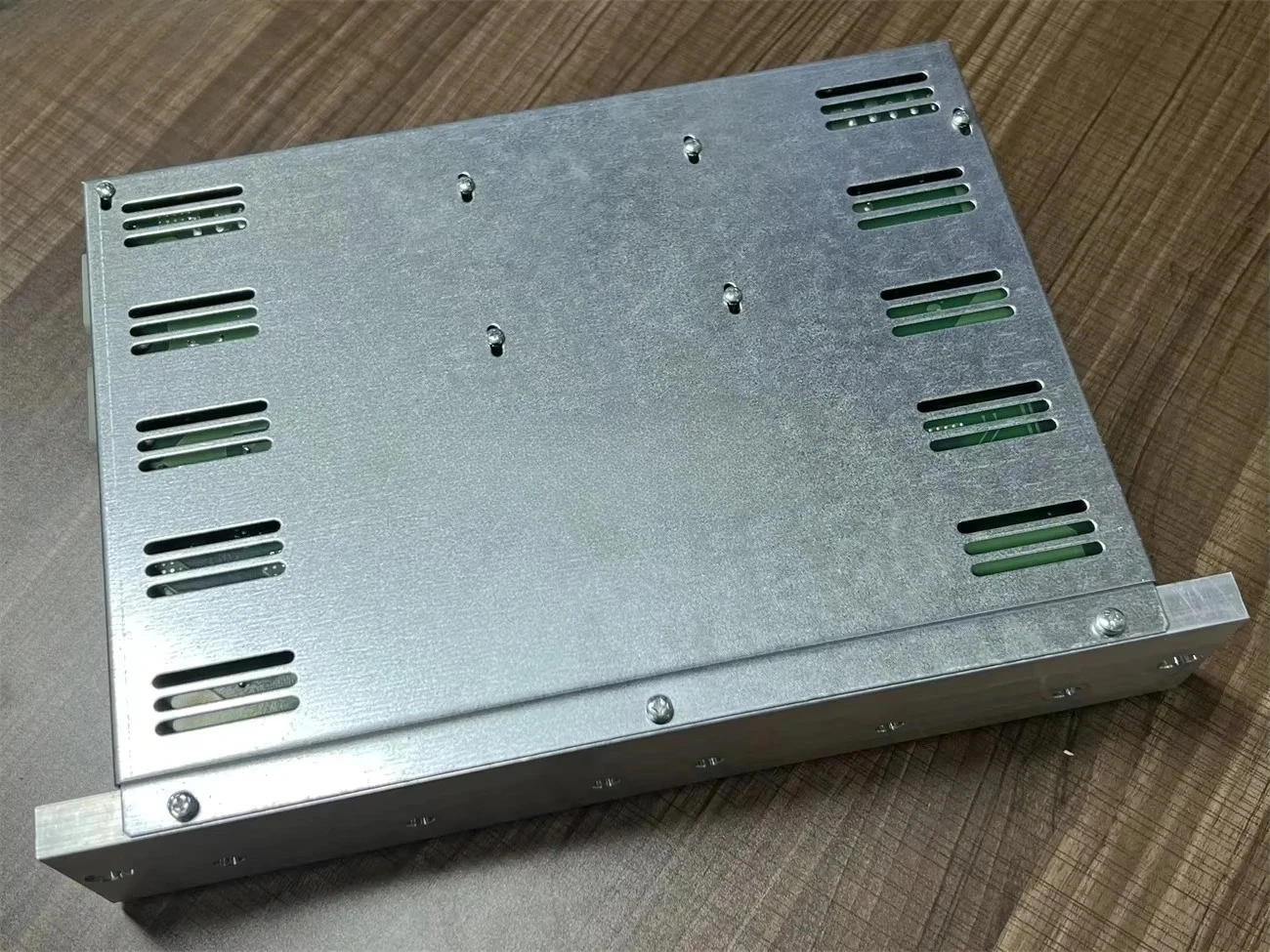

Brand New YIDA Textile Machinery Accessories R9500 Drive Board Servo Motor 151280397 for High Speed Rapier Loom