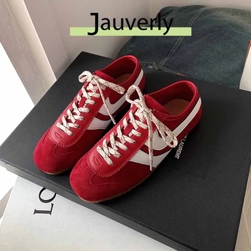 

Женские кроссовки в немецком стиле, новинка 2025, женские кроссовки из натуральной кожи, женские кроссовки на плоской подошве со шнуровкой в стиле ретро, большой размер, женская обувь Forrest Gump