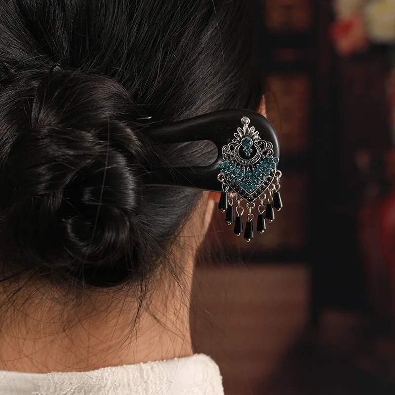 Ethnic Style Hairpin Black Wooden U-shaped Hair Stick Chinese Hanfu Hair Accessories Vintage Tassel Headpiece Retro Hair Jewelry