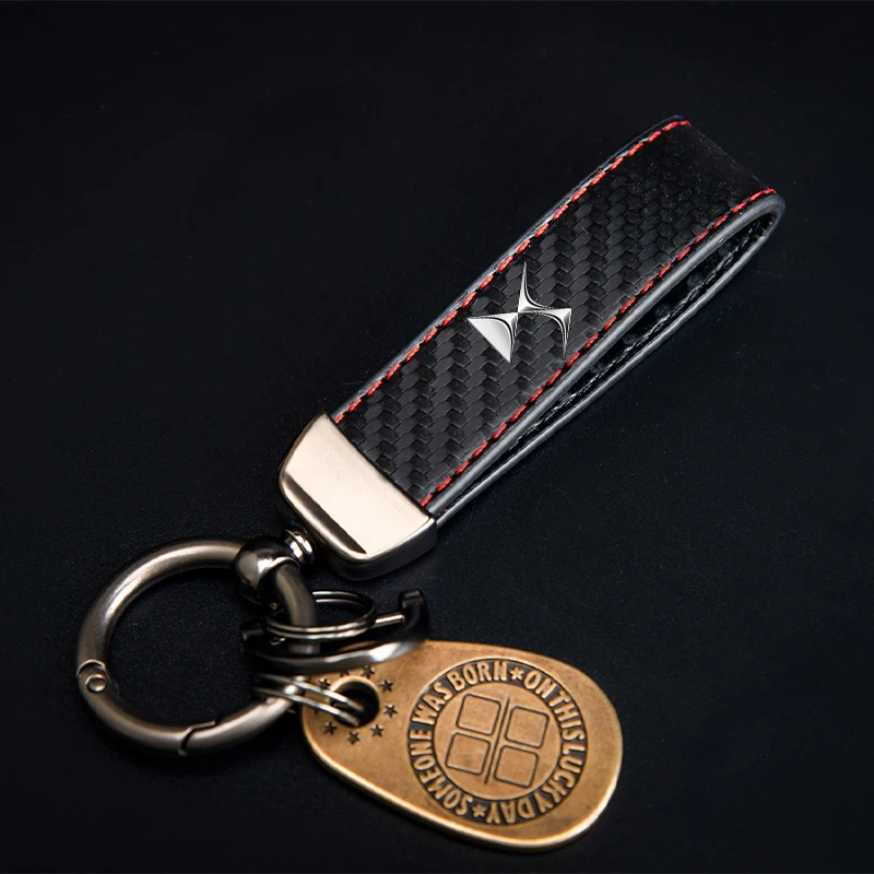 Carbon Fiber Leather Car Keychain Holder Keyring High-Grade For DS SPIRIT DS3 DS4 DS4S DS5 DS 5LS DS6 DS7 WILD Rubis 2023 Car