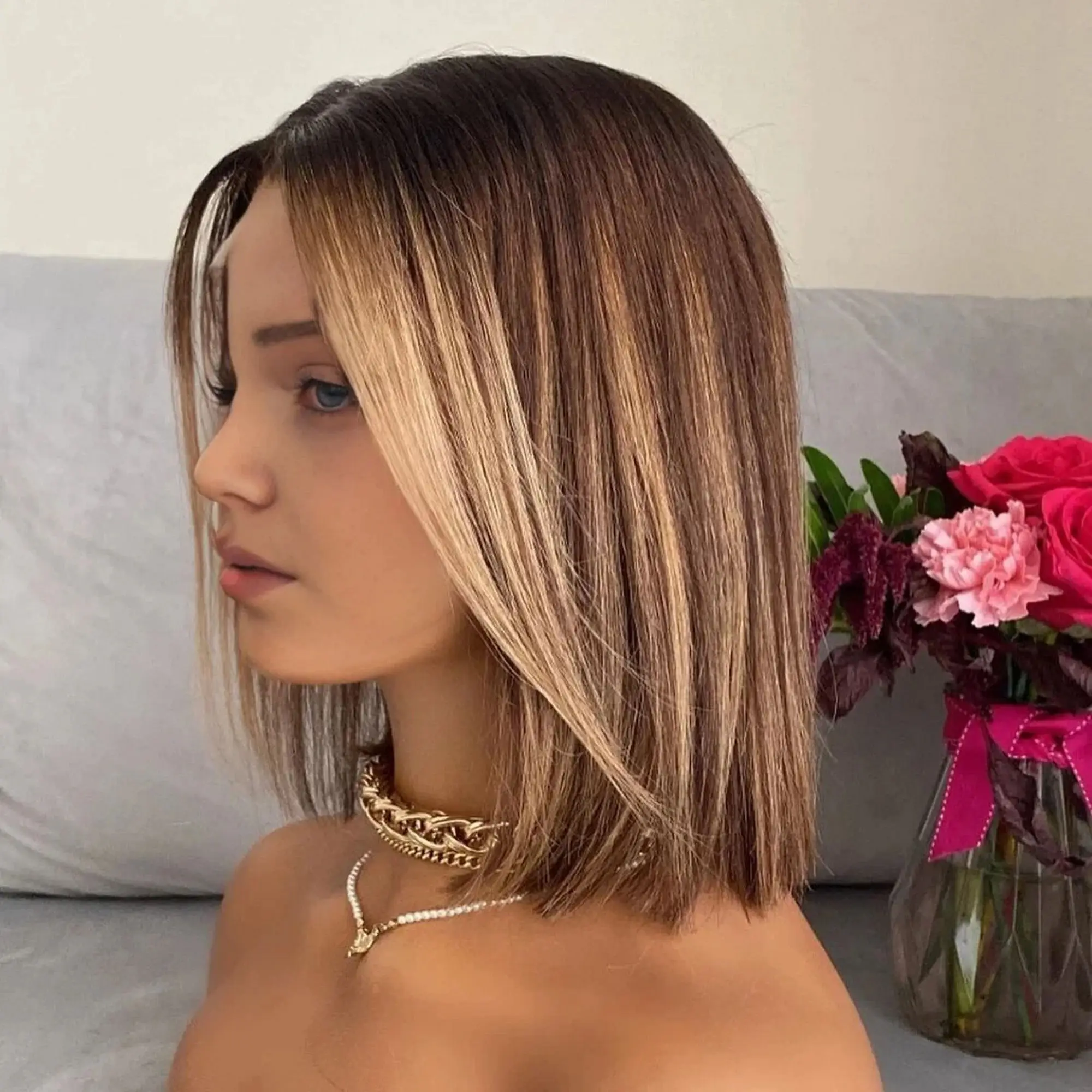 

Красивый Каштановый Коричневый Парик Синтетический Парик Фронта Шнурка Мягкий Парик Боб Натуральные Прямые Предварительно Сорванные Волосы Бесклеевые Парики