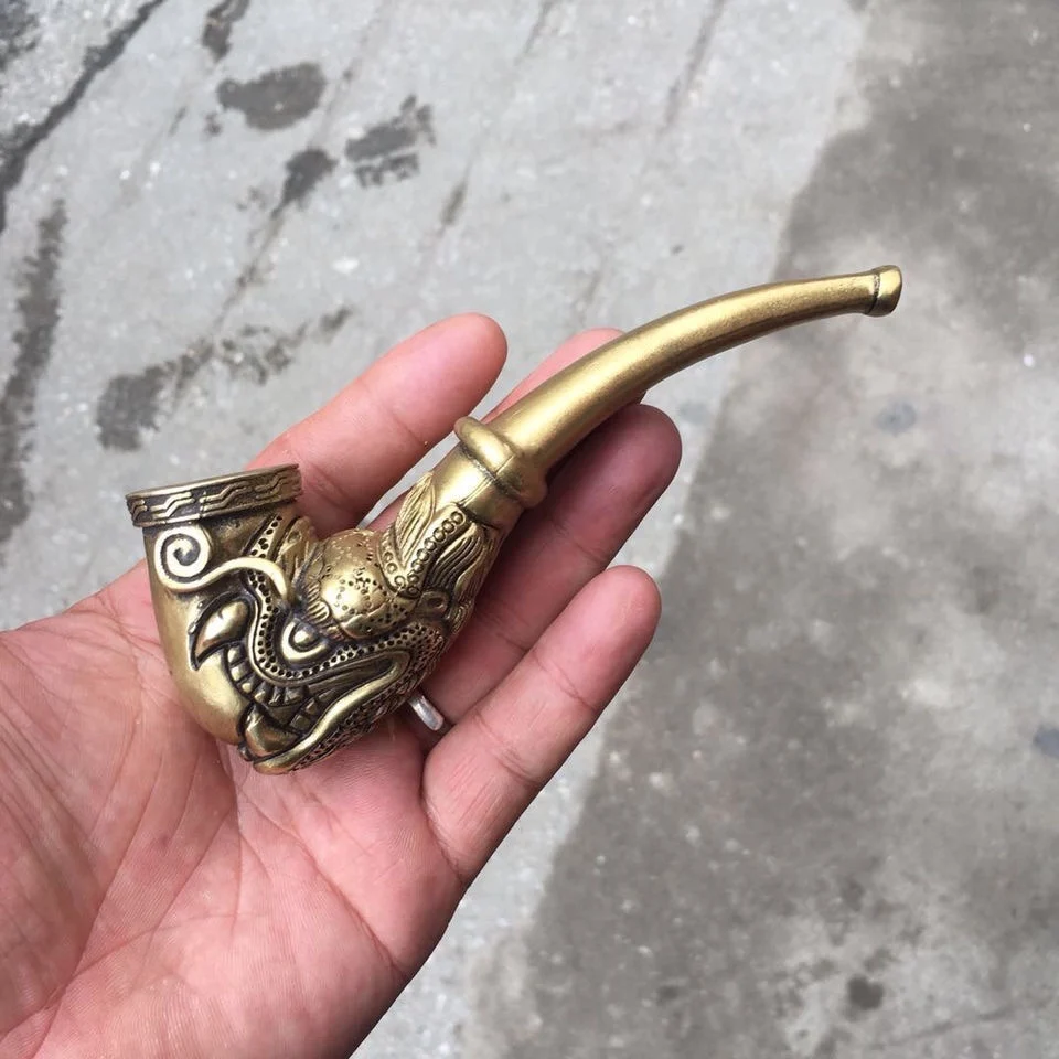 

Large brass faucet pipe mouthpiece dry tobacco pouch collection white copper pipe old goods old goods gifts