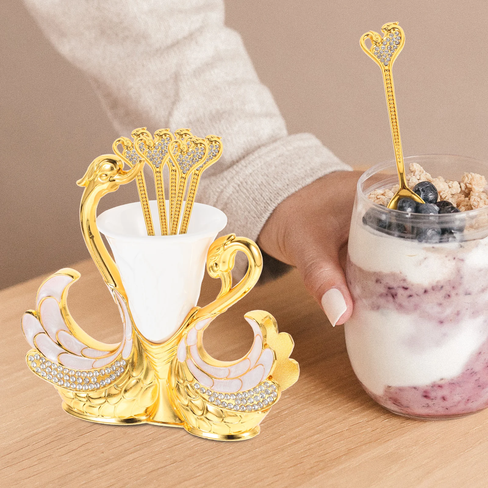 

Creative Metal Swan Fruit Fork Spoon Stand Household Tableware Storage Organizer Kitchen Utensils Holder Smooth Round Bright