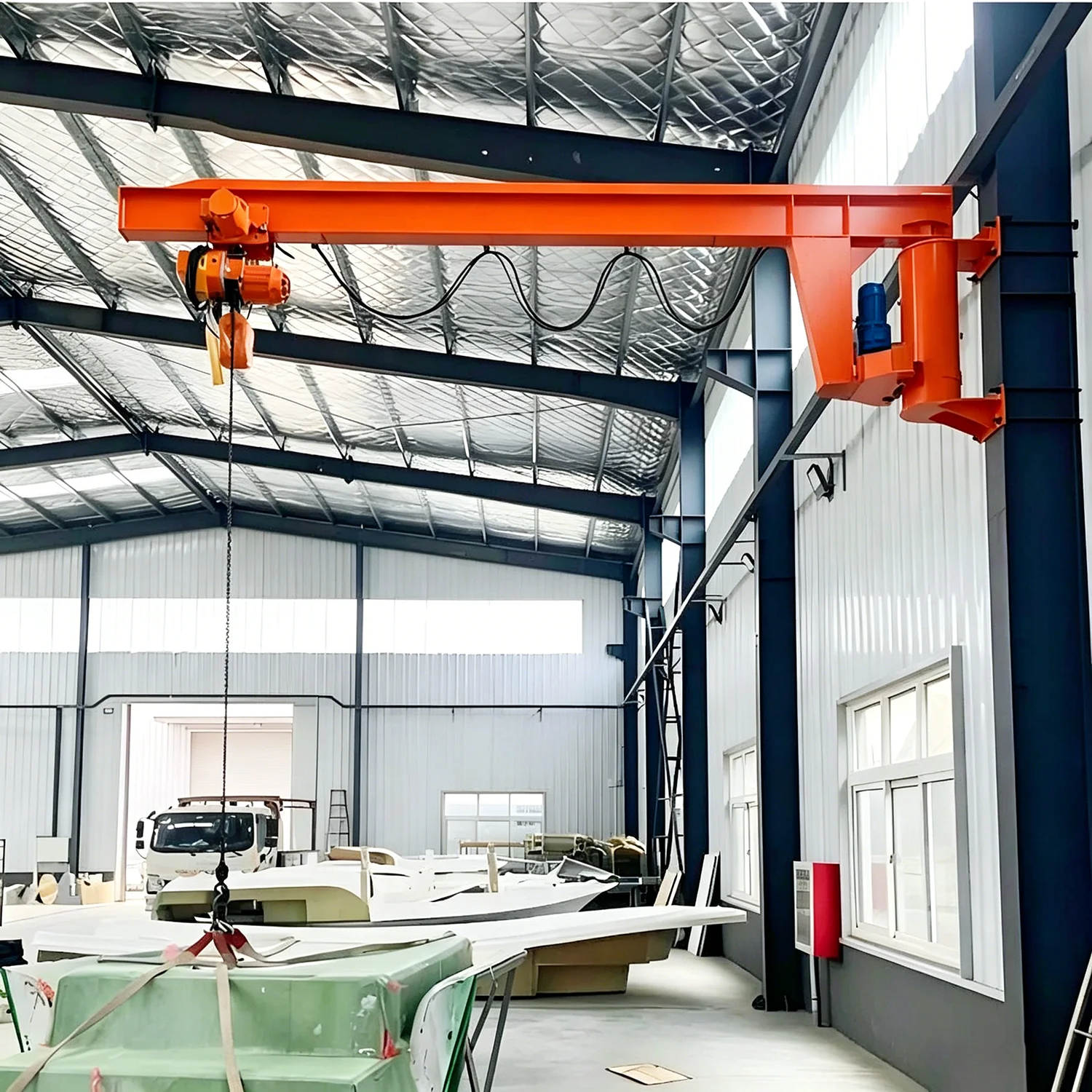 Customized Manufacturer 360 Degree Electric Rotation Workshop Wall Cantilever Jib Crane 250kg-1ton Capacity Bearing Engine Hoist