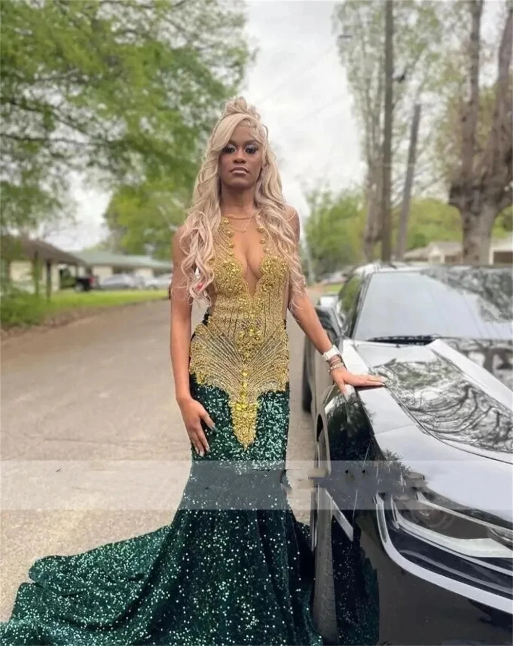 

Sparkle Dark Green Sequined Crystals Mermaid Prom Dresses For Black Girls 2024 Evening Party Gowns Sheer Jewel Neck Beaded