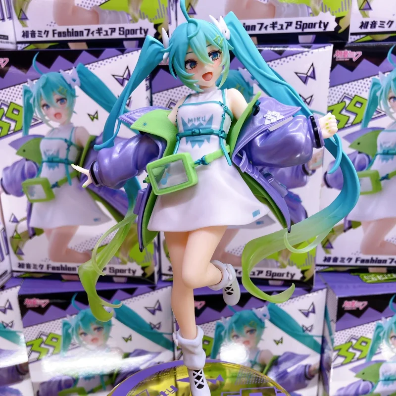 En Stock Original TAITO moda Hatsune Miku figura deportiva de Anime modelo colección regalo de cumpleaños adornos de muñecas regalos de juguete