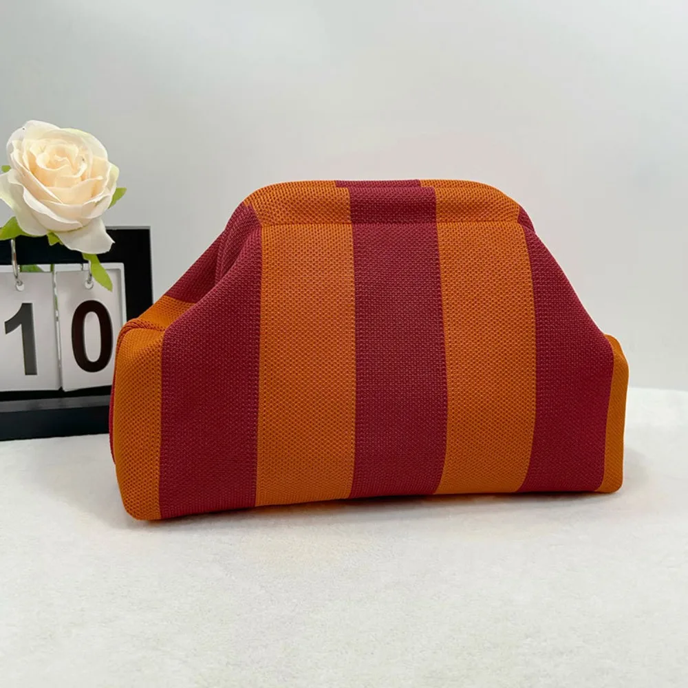 Gestrickte gestreifte Handtasche für Abendessen, Arbeit, Strand, große Kapazität, vielseitig einsetzbar, Farbkontrast, Pendler-Clip-Tasche für Damen – Detail 8
