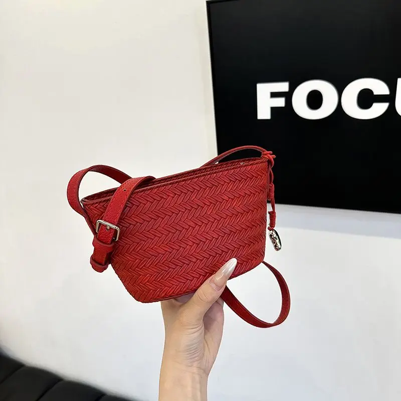 bolsa-de-ombro-trancada-da-moda-para-celular-modelo-novo-2025-de-alta-qualidade-versatil-com-alca-Unica-pequena-e-ele