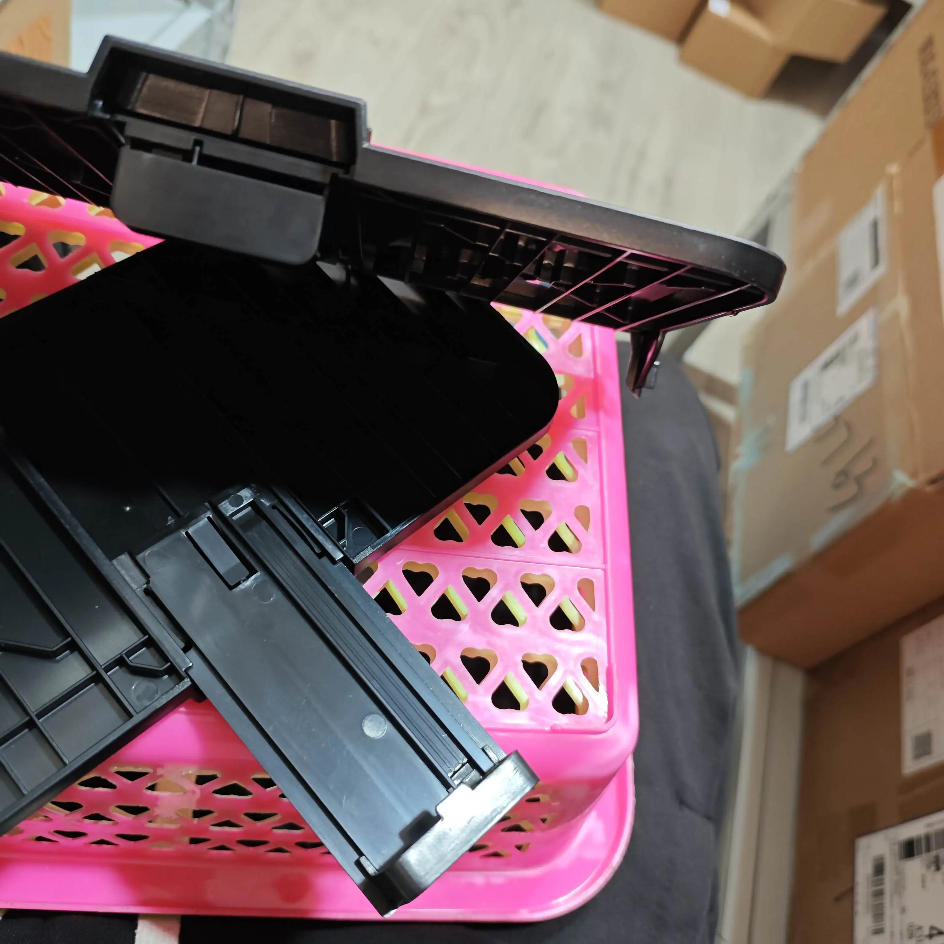 

10PCS RC2-1234 RC2-1211 PAPER DELIVERY TRAY ASSEMBLY for HP P1005 P1006 P1007 P1008 P1102 P1102w P1106 P1108 1102W