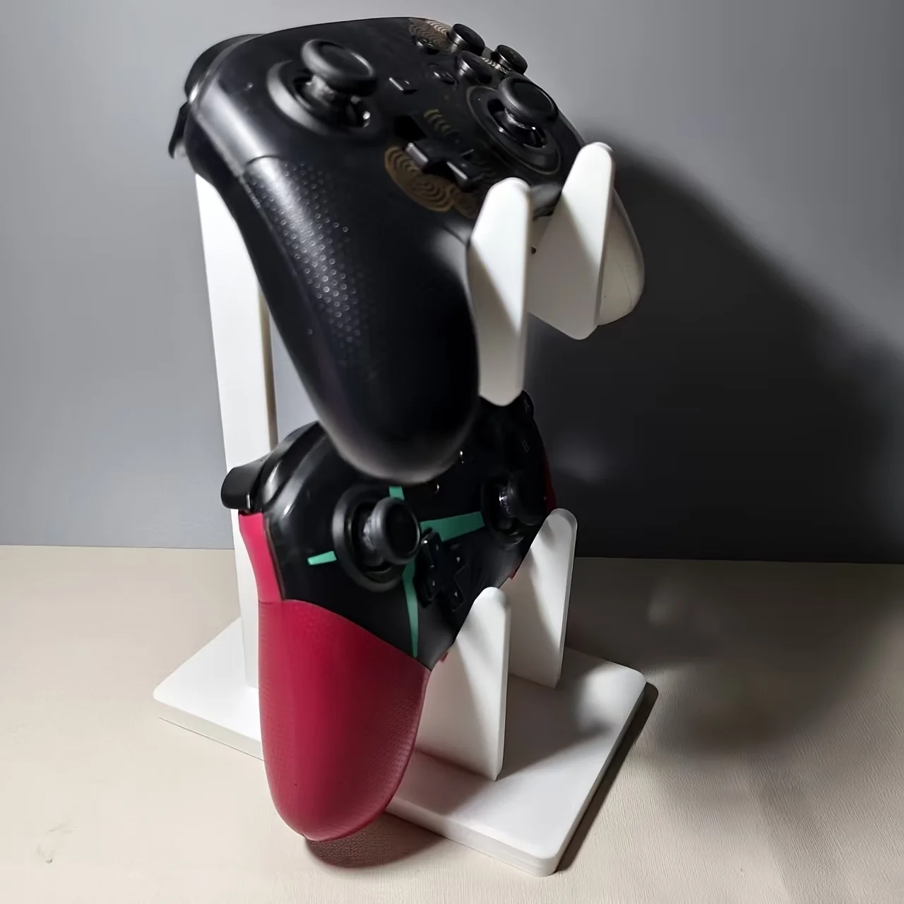 Dual-layer White/black/red Wireless Game Controller Accessory, Desktop/TV Stand Desktop Ornament, Storage Box