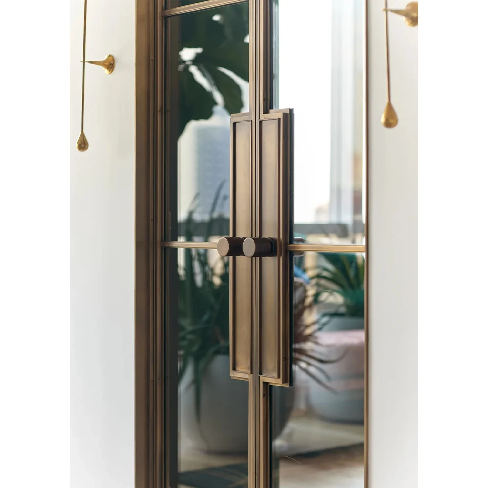 باب بمفصلات فرنسية من النحاس المقوس على الطراز النحيف للأبواب الزجاجية المتأرجحة الداخلية المصنوعة من الفولاذ مع شبكات #3