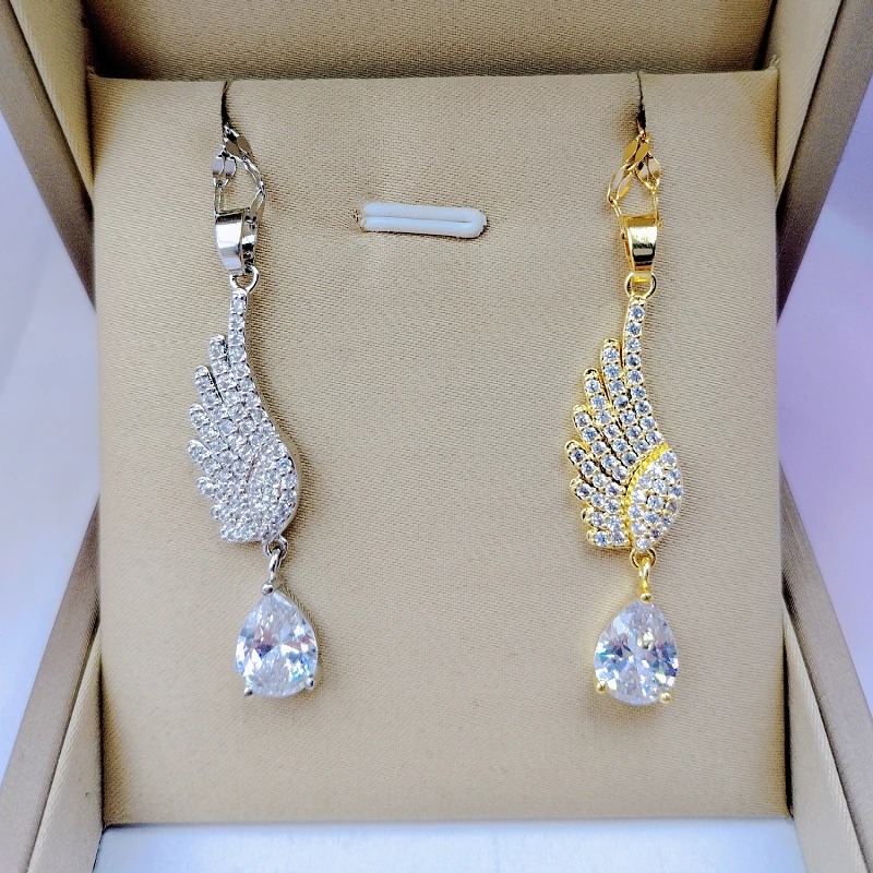 Moda Luz Jóias De Luxo Anjo Asa Colar Exquisite Personalidade Branco Água Gota Versátil Clavícula Cadeia