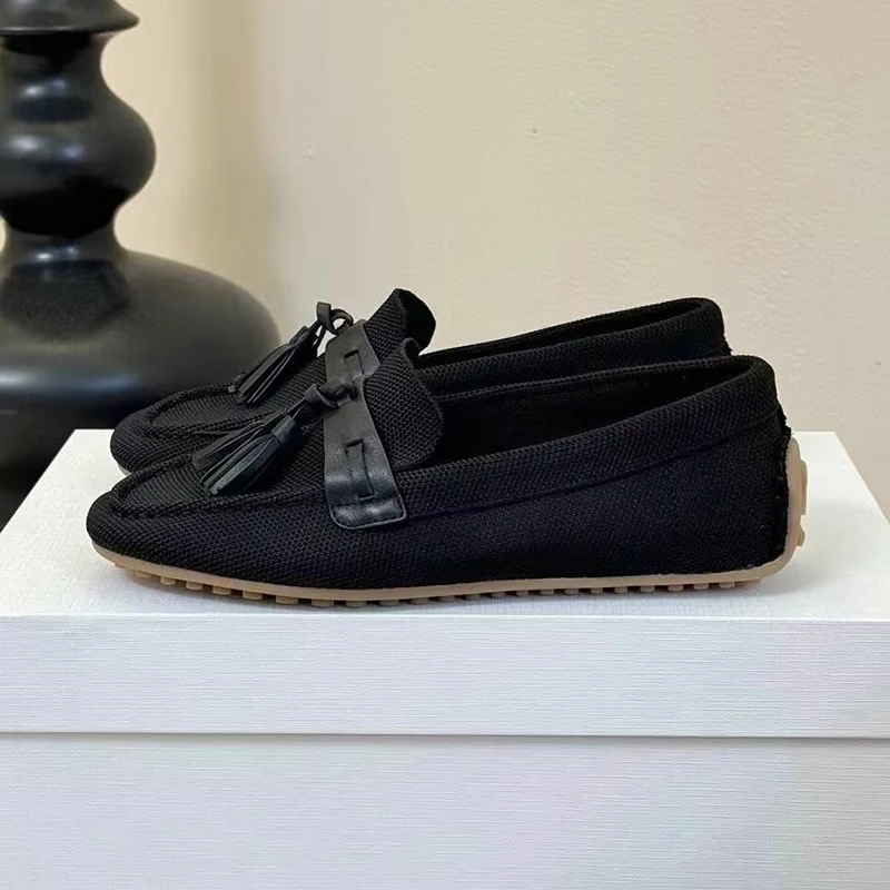 Nuove scarpe basse con decorazione nappa in maglia con punta tonda da donna tinta unita retrò mocassino con bocca superficiale primavera estate capispalla scarpe singole