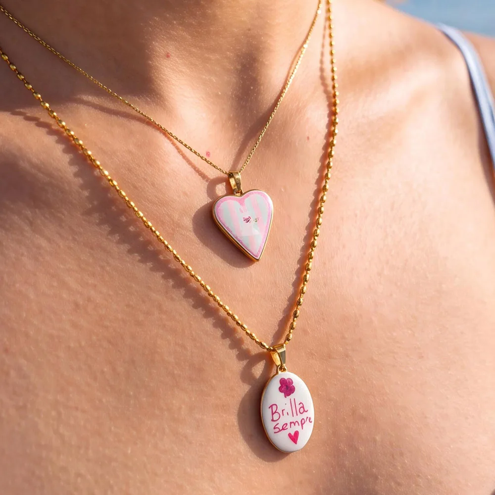 Peri'sbox Minimalist Love Strawberry Pendant Enamel Printed Stainless Steel Women Necklace 18K Gold Plated Fashion Jewelry Gift