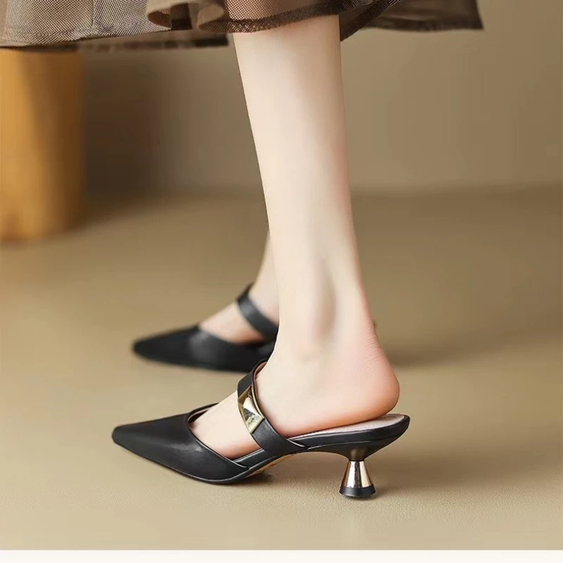 2025 Women Kitten Heels Mules Golden Rivet Pointed Toe Summer Sandals Fashion Beige Ladies Casual Med Heels Shoes