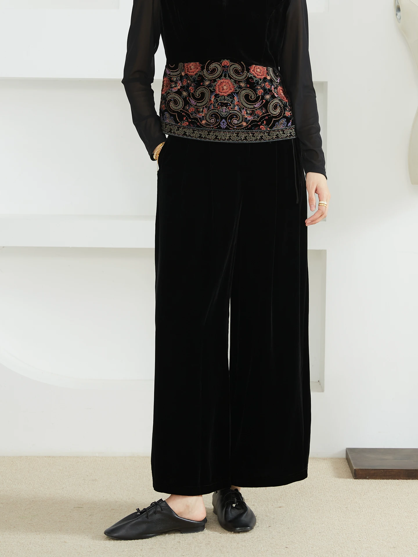 

High Waist Silk Velvet Wide Leg Pants Women Loose Casual Straight Leg Trousers Comfortable Drapey Silk Pants for Ladies