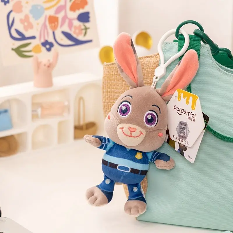 الأصل ديزني Zootopia الشكل نيك جودي الشكل أفخم شغل المفاتيح على ظهره قلادة زوجين على ظهره ديكور الدمى صبي فتاة الهدايا