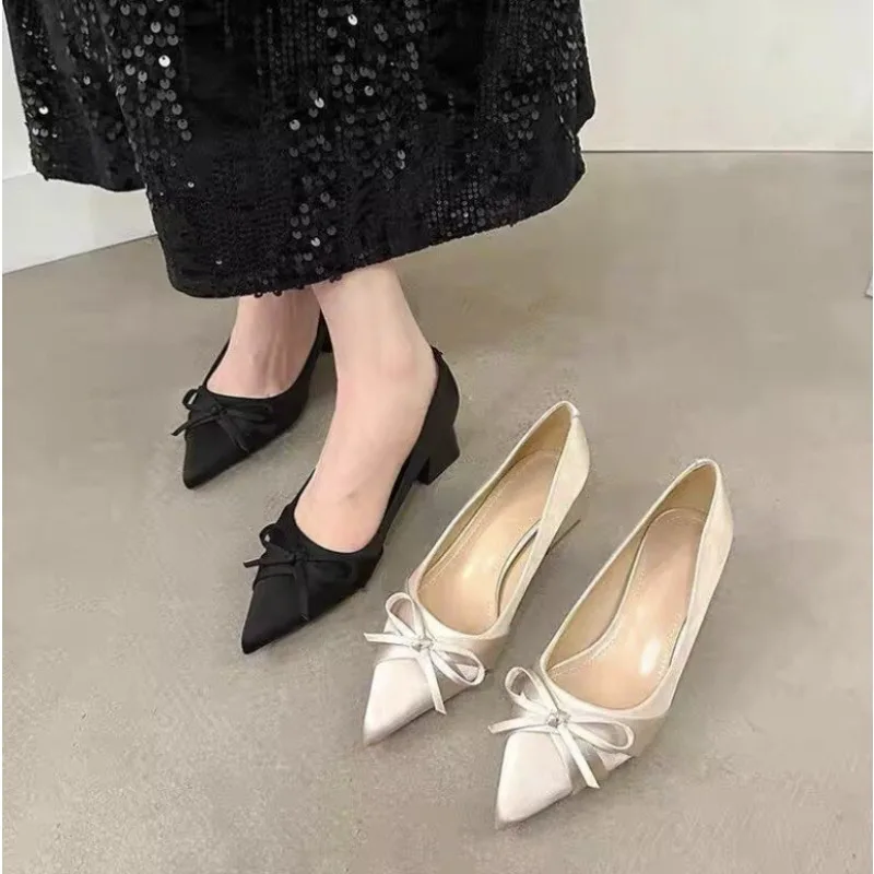 2026New Temperament Satin Pointed  Pumps Sweet Bow Thick Middle Shoes for Solid Shallow Mouth Elegant Woman Heels