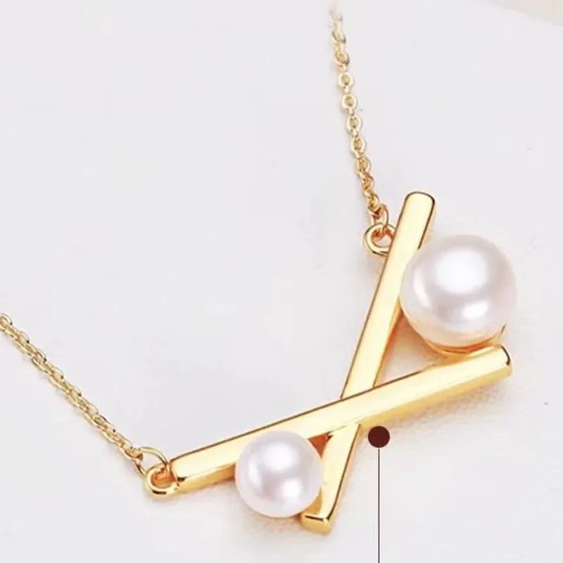 pearl necklace, the story of the rose, heroine, same necklace, light luxury, simple atmosphere, high-end sense