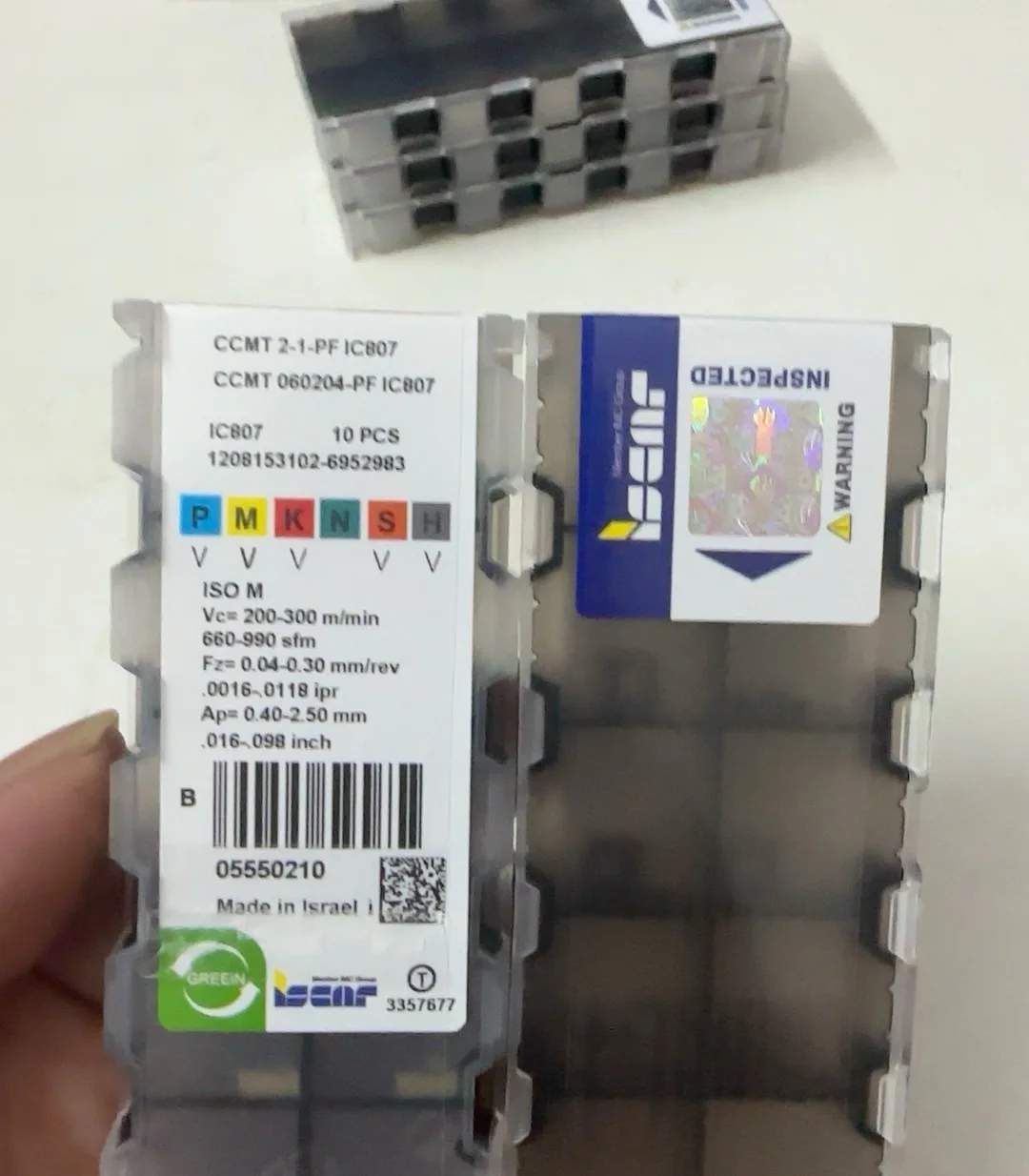 

Hard alloy cutting blades CCMT060202-PF IC807