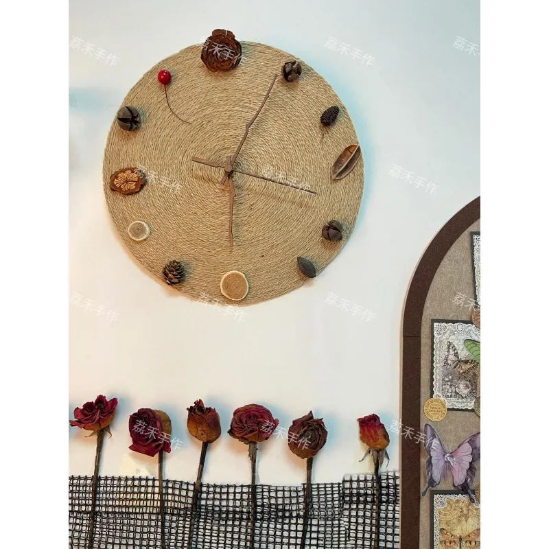 

Luxury-simplified Creative Wall Decoration Clocks, Living Room Instagram-style Minimalist DIY, Household Clock Ornaments