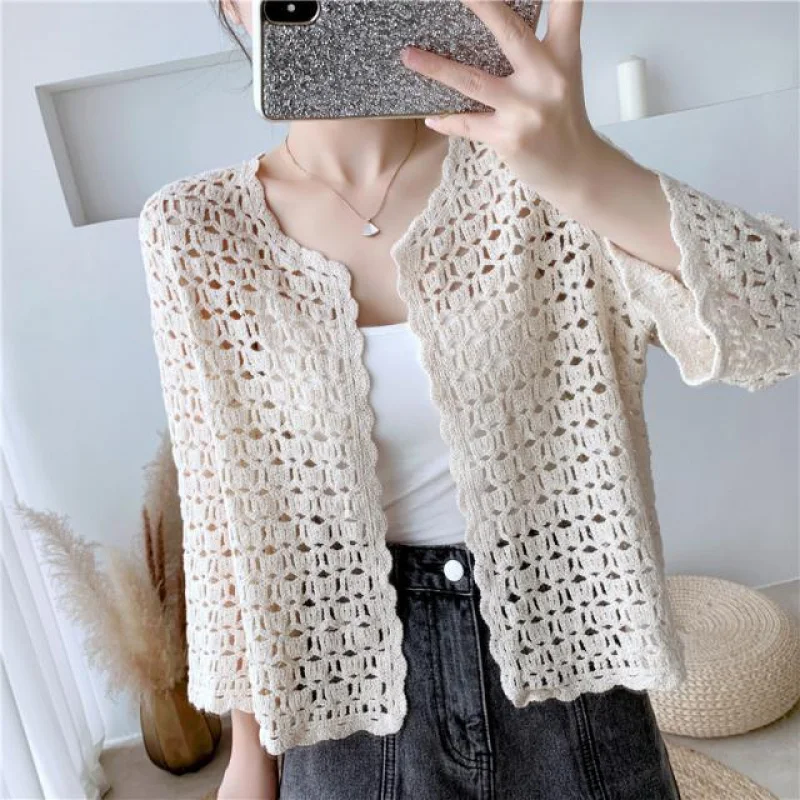 2024 New Simple Short Shawl Hollow Cardigan Literary Three-Quarter Sleeves Female Sun Protection Sweater