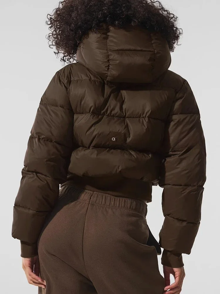 Giacca in cotone nero con cappuccio a collo alto addensare calda giacca invernale classica 2025 da donna cappotto da strada retrò stile americano da donna