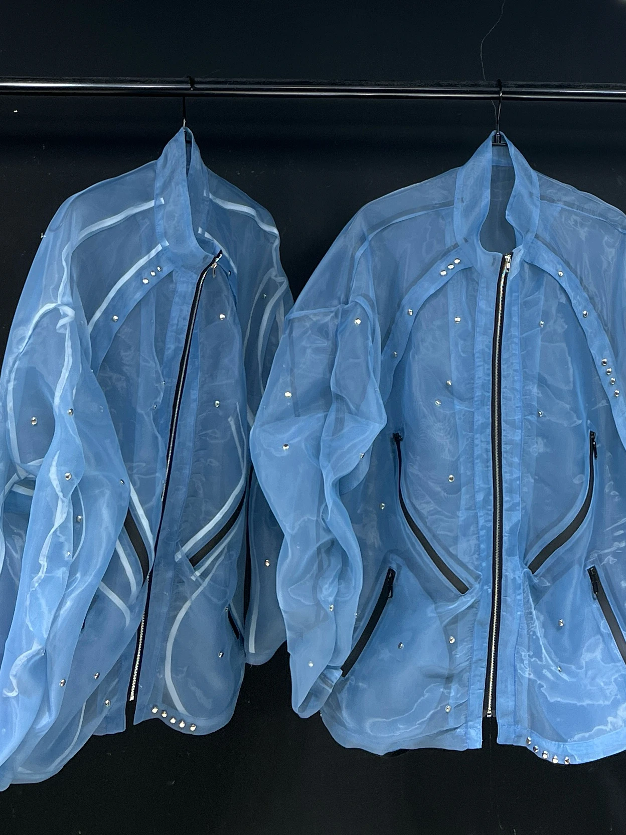 

Wooster Eugene Original Design 2025 New Blue Organza Loose Casual Long Sleeve Shirt Polyester Fiber Cool Feeling Thin Model