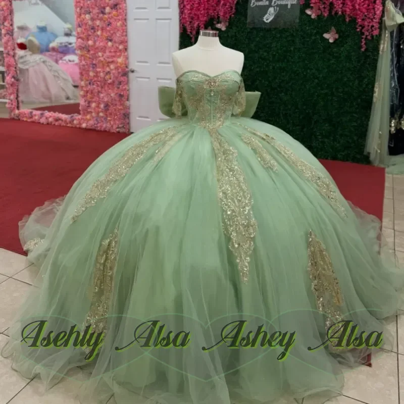 

Green Shiny Ball Gown Quinceanera Dresses 2026 Gold Applique Lace Beading Bow Tull Sweet 16 Dress Years Vestidos 15 De XV Anos