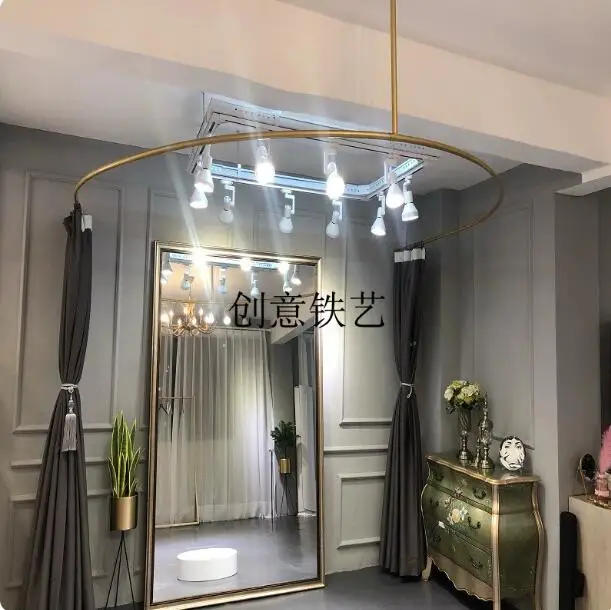 Wedding dress shop fitting circle, changing room, simple U-shaped ring frame partition, clothing store fitting room