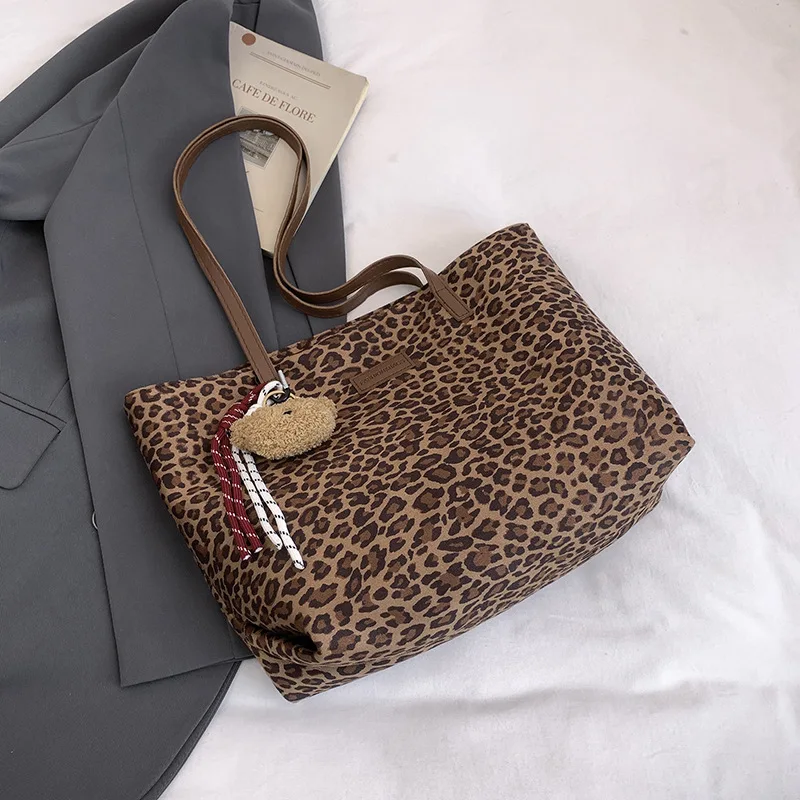 2025 Nova sacola com estampa animal para mulheres, bolsa de ombro retrô chique, bolsa crossbody casual espaçosa, espaçosa e sofisticada ​